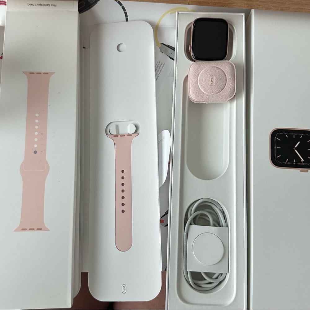 Apple Watch Series 5 Cellular + GPS With Multiple Bands